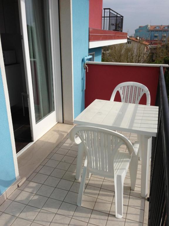 Superior One-Bedroom Apartment,1646907022:JPEG